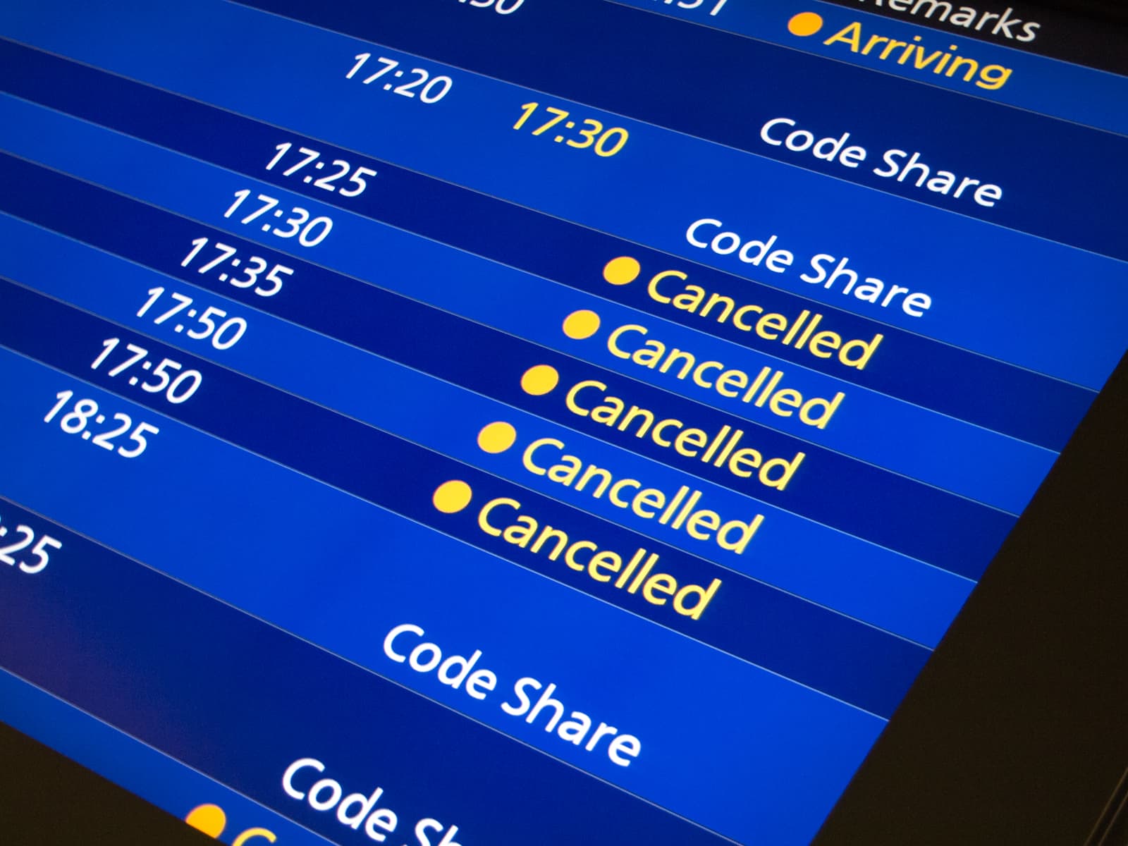 O que fazer se uma greve no aeroporto cancelar o seu voo